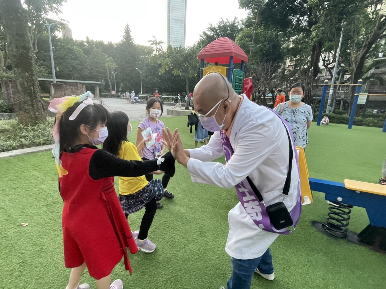 如何提升北市生育率？洪士奇：醫療、補助、輔導三管齊下