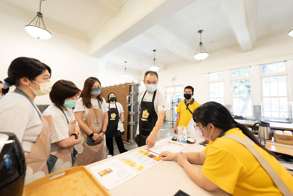 台灣 LG 獻愛全台弱勢兒童　攜手喜憨兒基金會共創流體畫