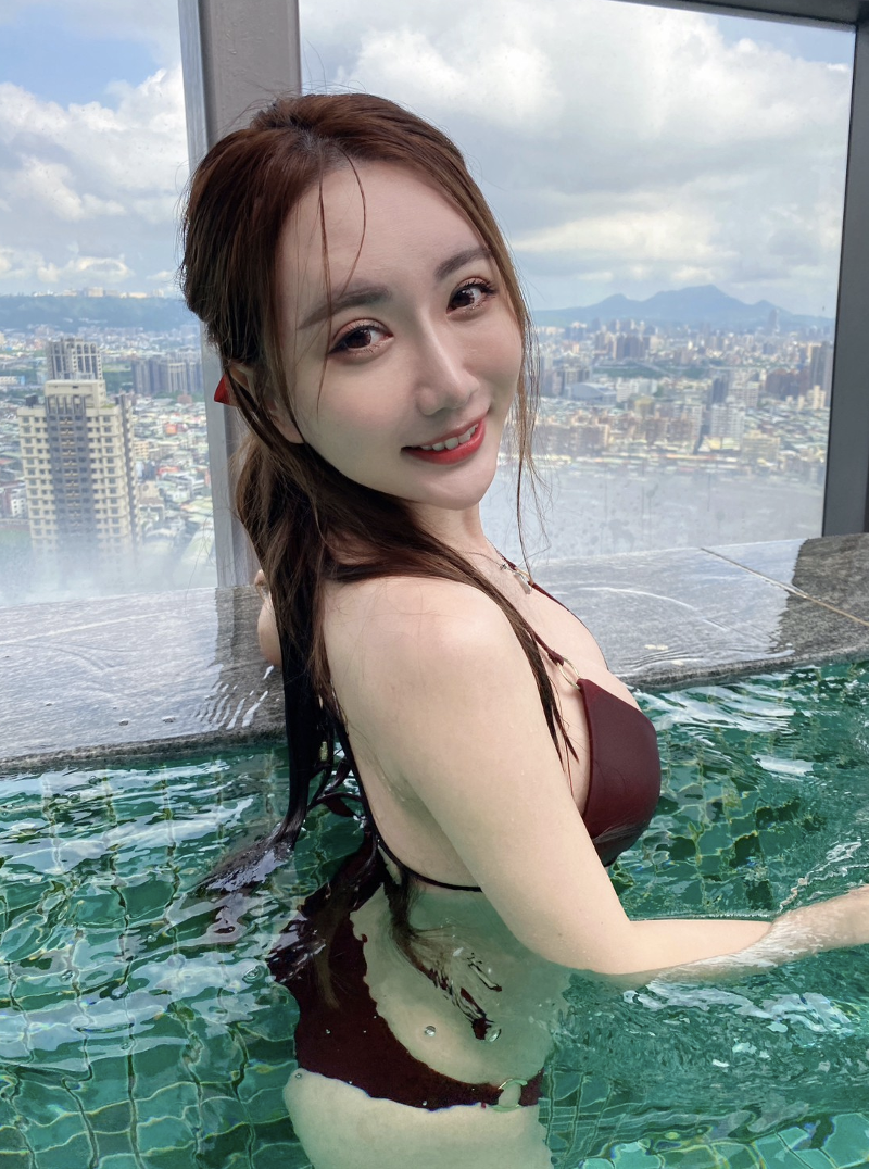網紅小珍奶被封「科技業女神」　棄百萬年薪開啟斜槓人生