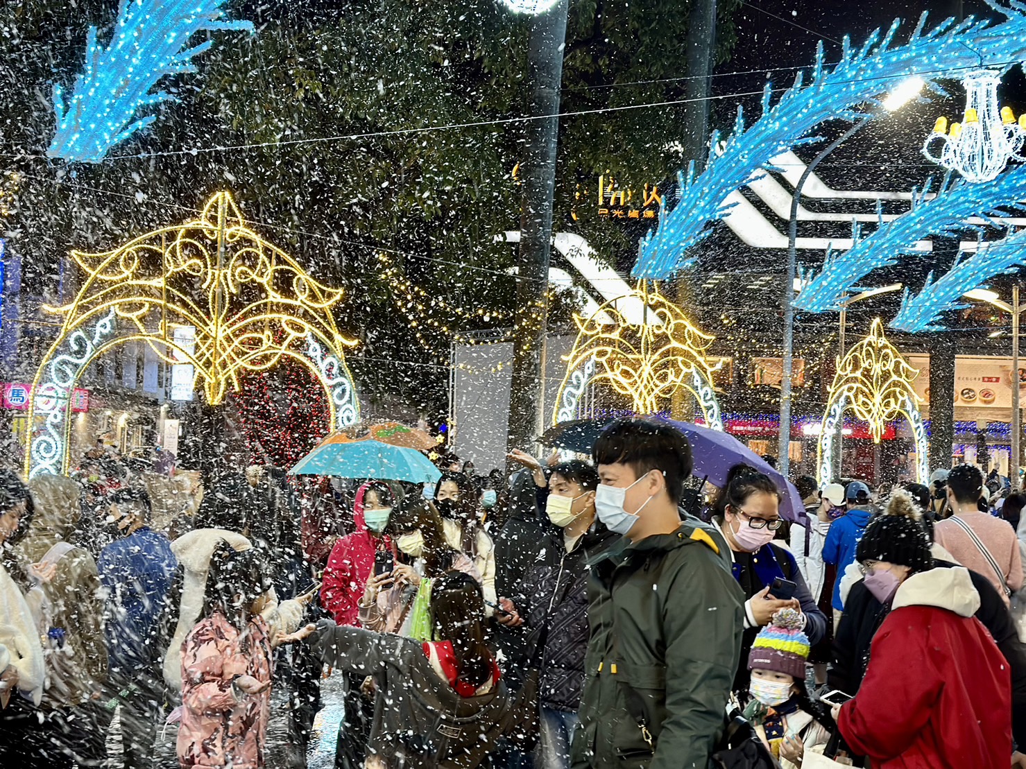 國境之南冰雪世界 聖誕氛圍在屏東公園