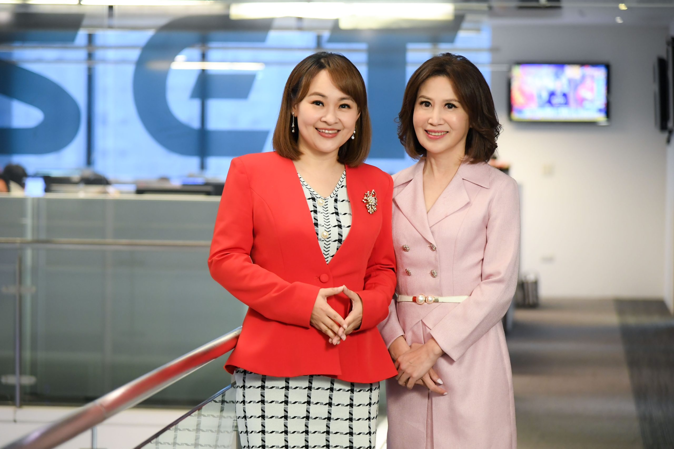 財經天后駕到！陳斐娟正式回歸三立　外傳「年薪千萬」她回應了