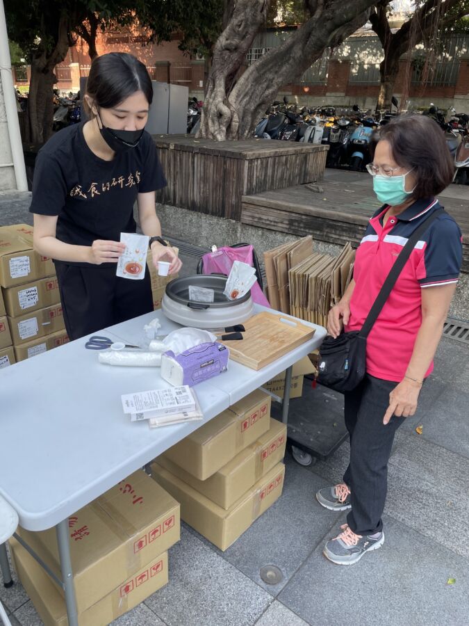知名滴雞精品牌免費幫志工補身體　推廣長輩照護不遺餘力