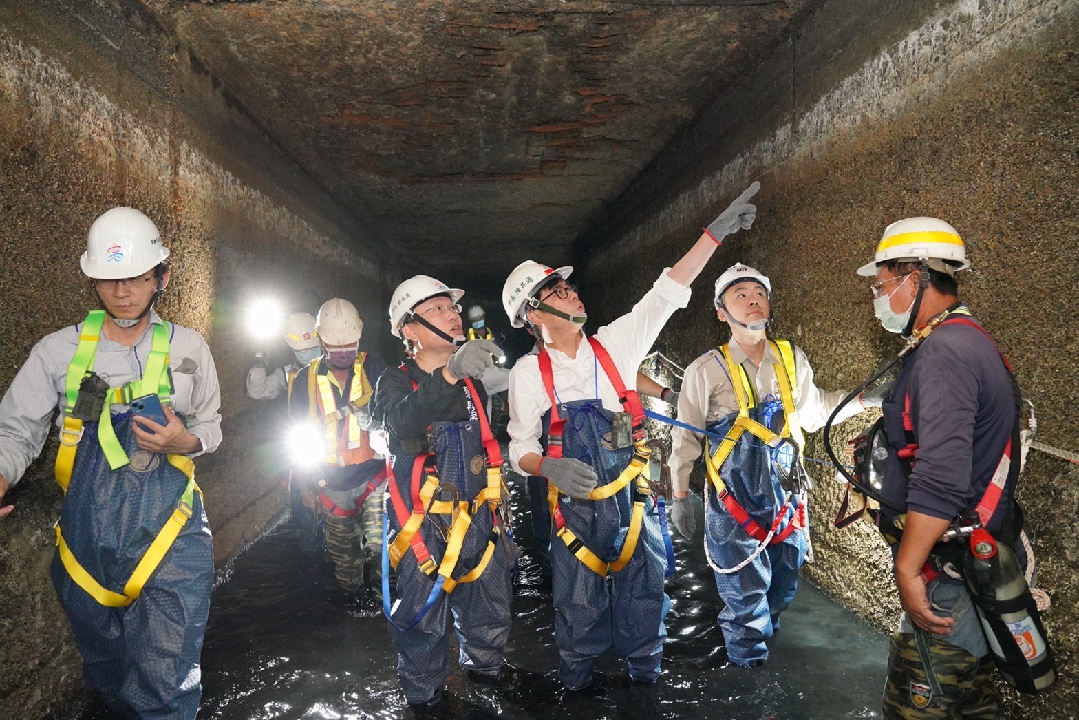 防汛超前部署 陳其邁視察雨水下水道清疏情形
