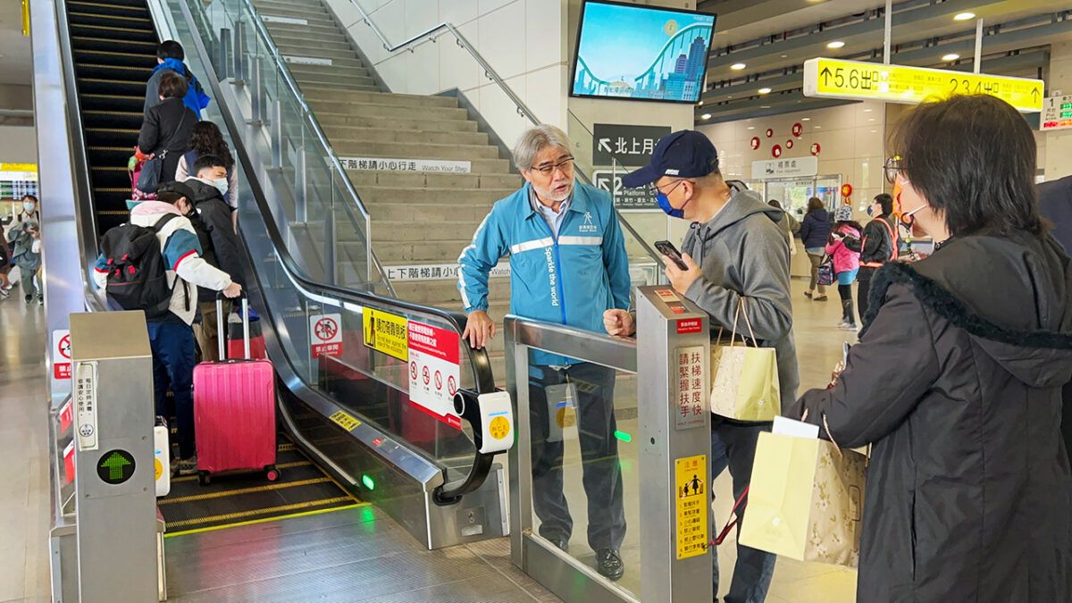 台鐵高效率防疫　創新引用AI智能清潔