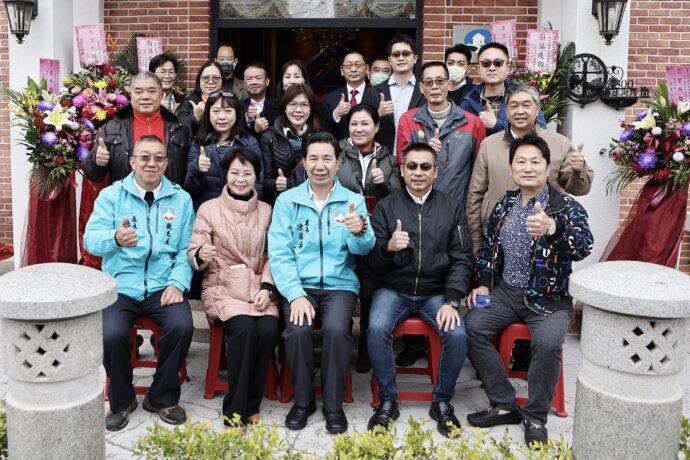 蘇莉云榮任金門縣民宿旅遊發展協會第十屆理事長，陳福海縣長親贈匾額