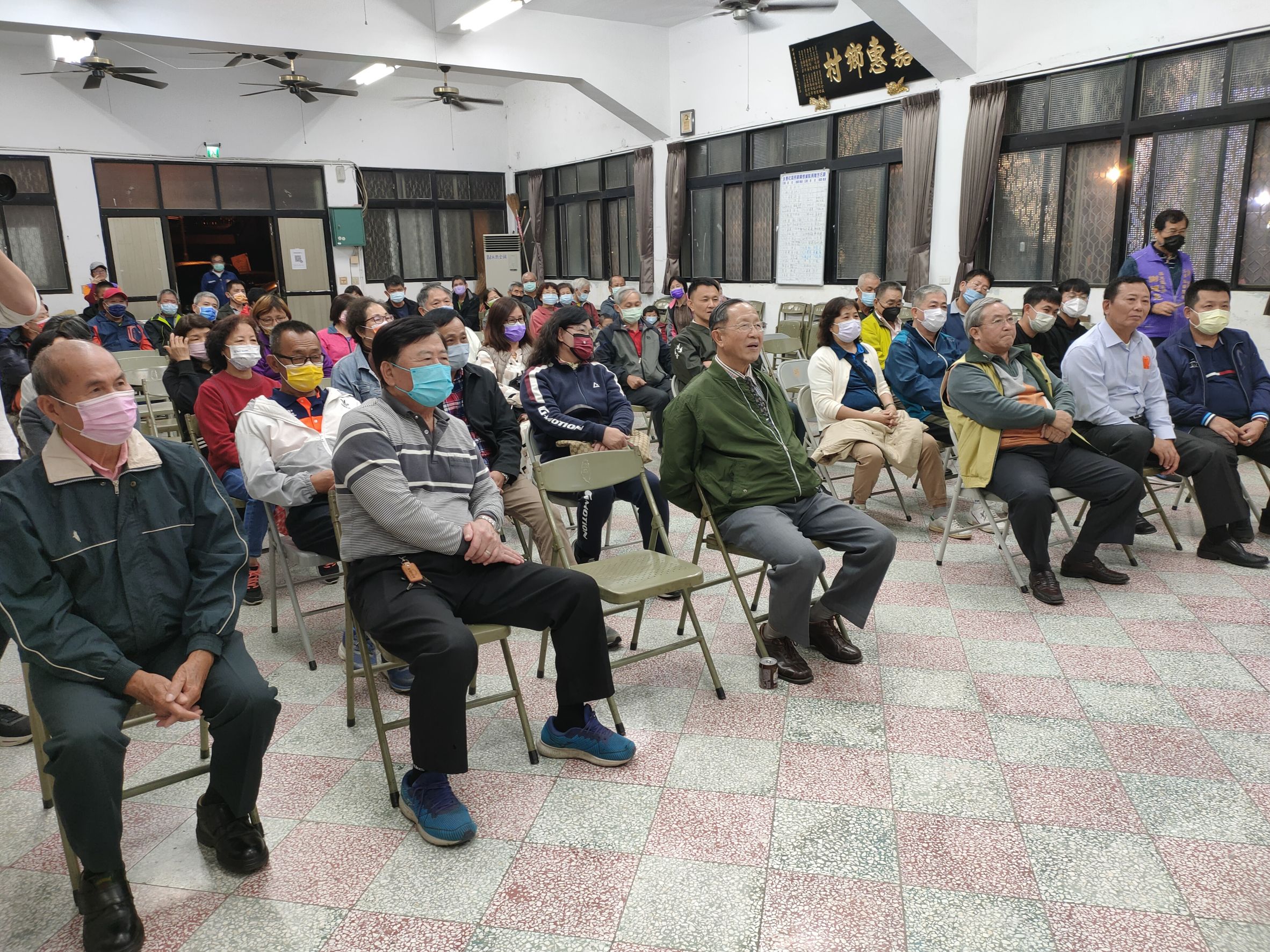 鍾佳濱舉辦黨主席補選座談會 同步立委選戰暖身