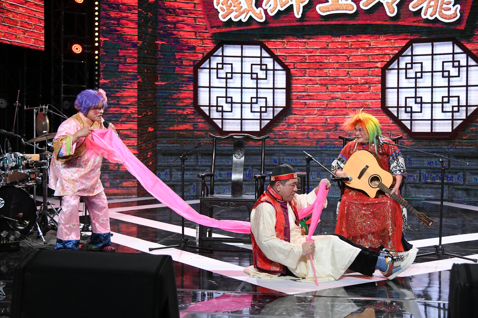 時代的眼淚！三立、中視除夕特別節目　還原經典神作《鐵獅玉玲瓏》