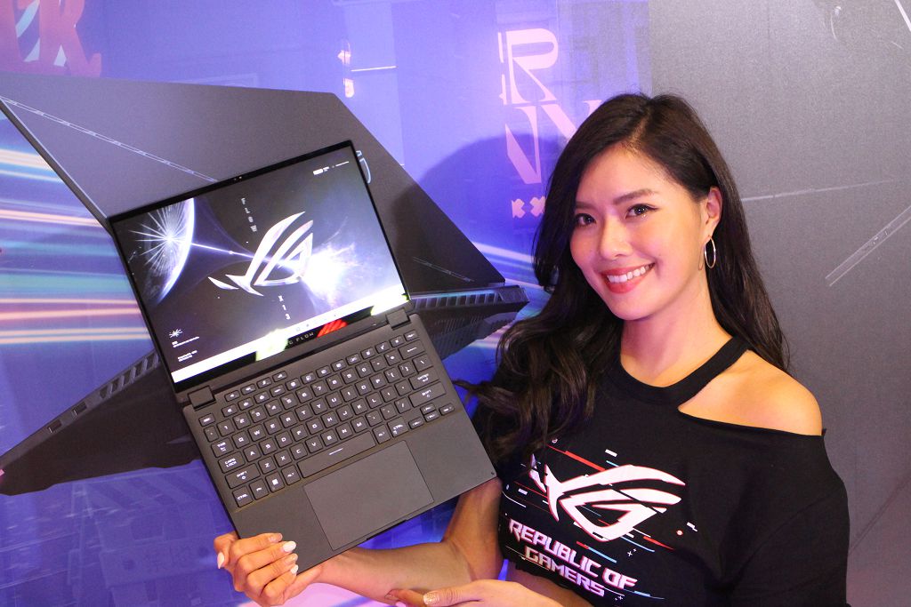 【2023 CES】華碩電競新品齊出　ROG 筆電、桌機及週邊配件登場