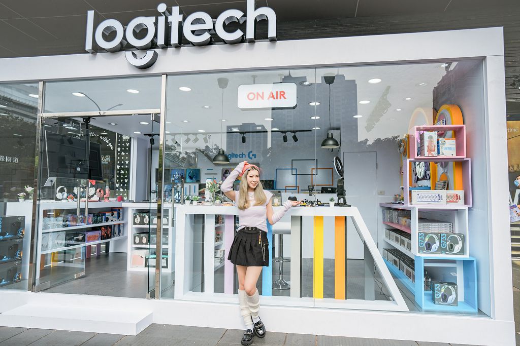 打造新潮繽紛 3C 周邊玻璃屋　Logi Store 台中快閃店開幕