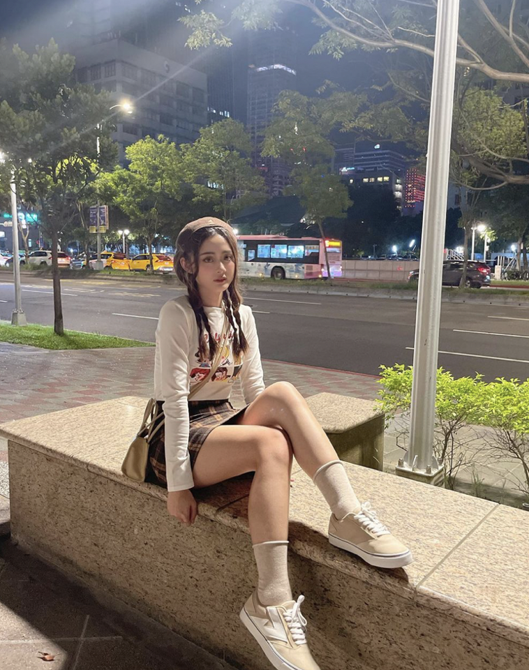 23歲女模李云瑄Nini熱愛拍照　妝髮、穿搭有一套
