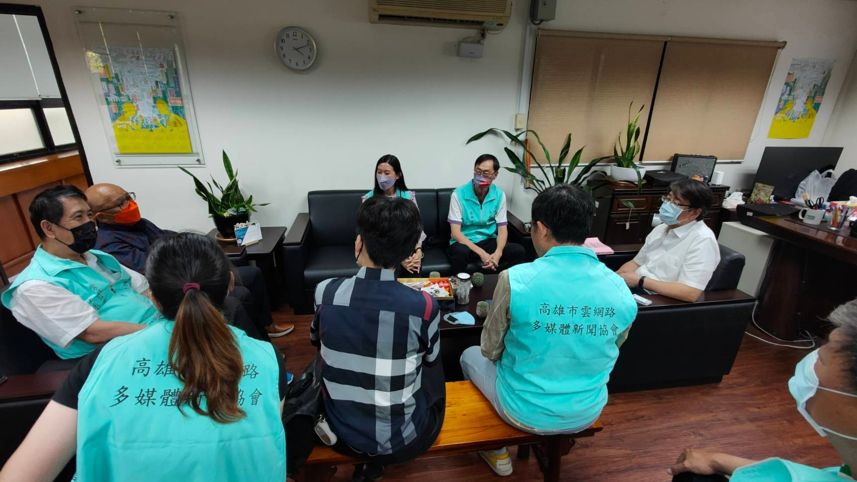 高雄市多媒體新聞協會 自媒體工會 拜訪高雄市新聞局強化網路媒體合作