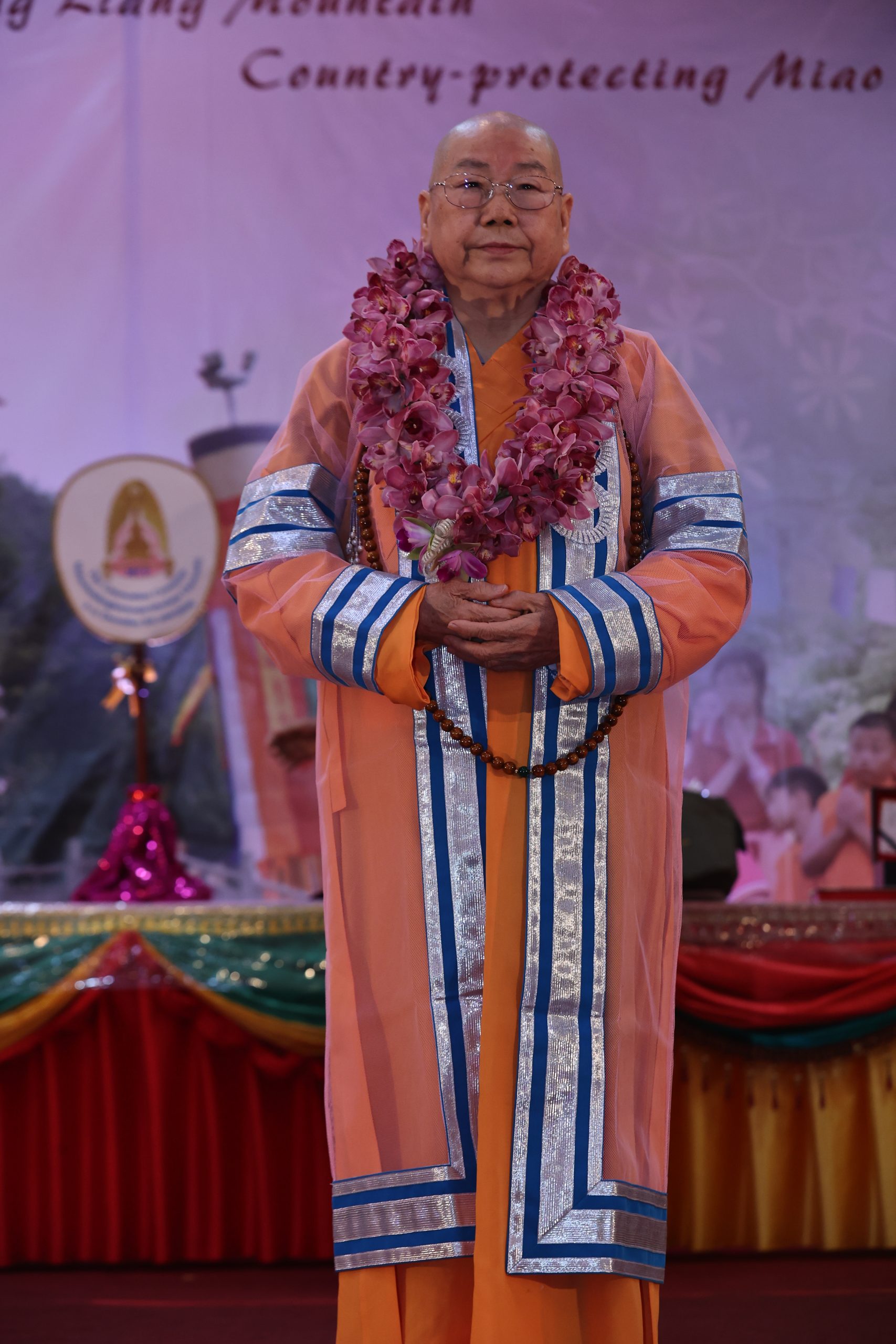 妙崇寺住持宏安長老尼獲頒泰國摩訶朱拉隆功大學榮譽博士學位