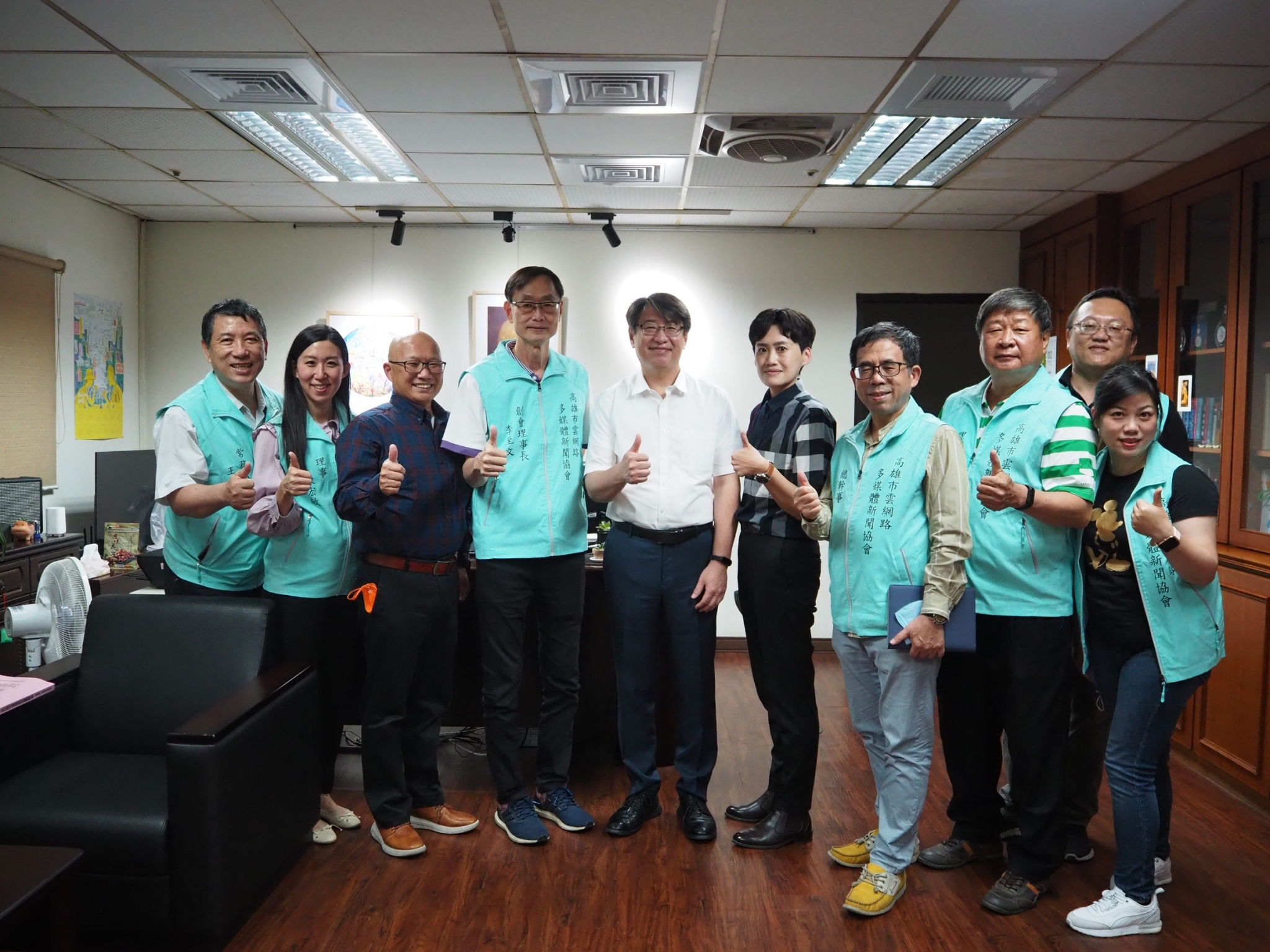 高雄市多媒體新聞協會 自媒體工會 拜訪高雄市新聞局強化網路媒體合作