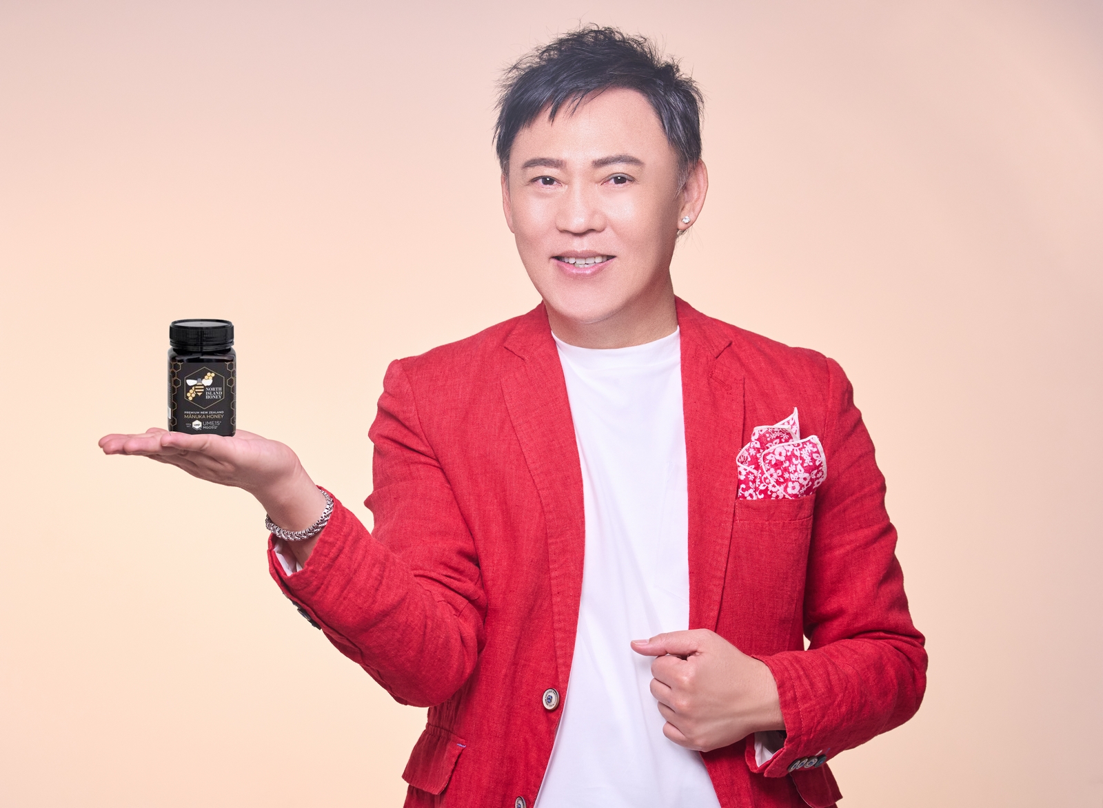 老火慢熬濃郁鮮味！時尚大師劉培華跨界推出「港式煲湯」感受由內而外的溫暖