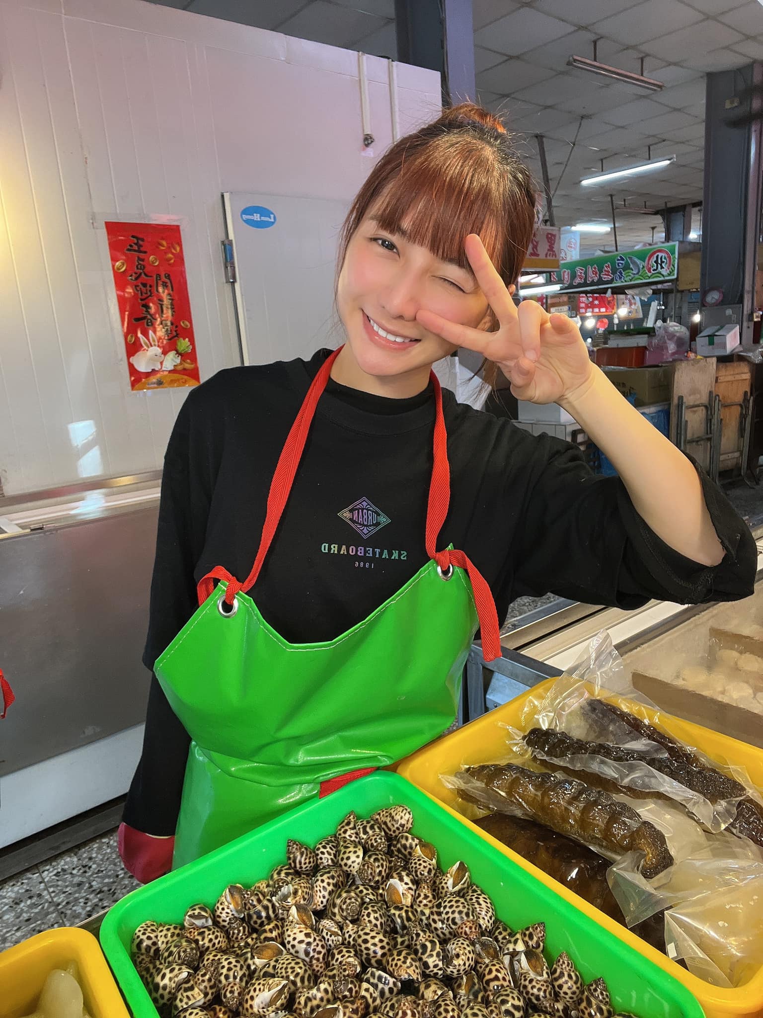「最美魚販」劉心語宣布接手魚攤回歸家業:這才是最開始的我 「最美魚販」劉心語宣布接手魚攤回歸家業:這才是最開始的我