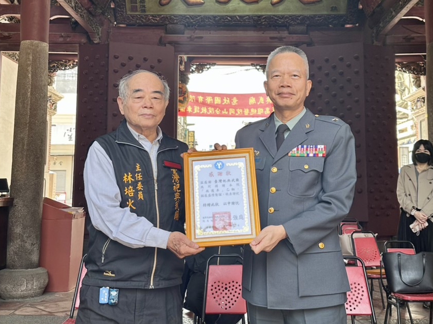 臺灣祀典武廟捐贈救護車 感謝國軍岡山醫院
