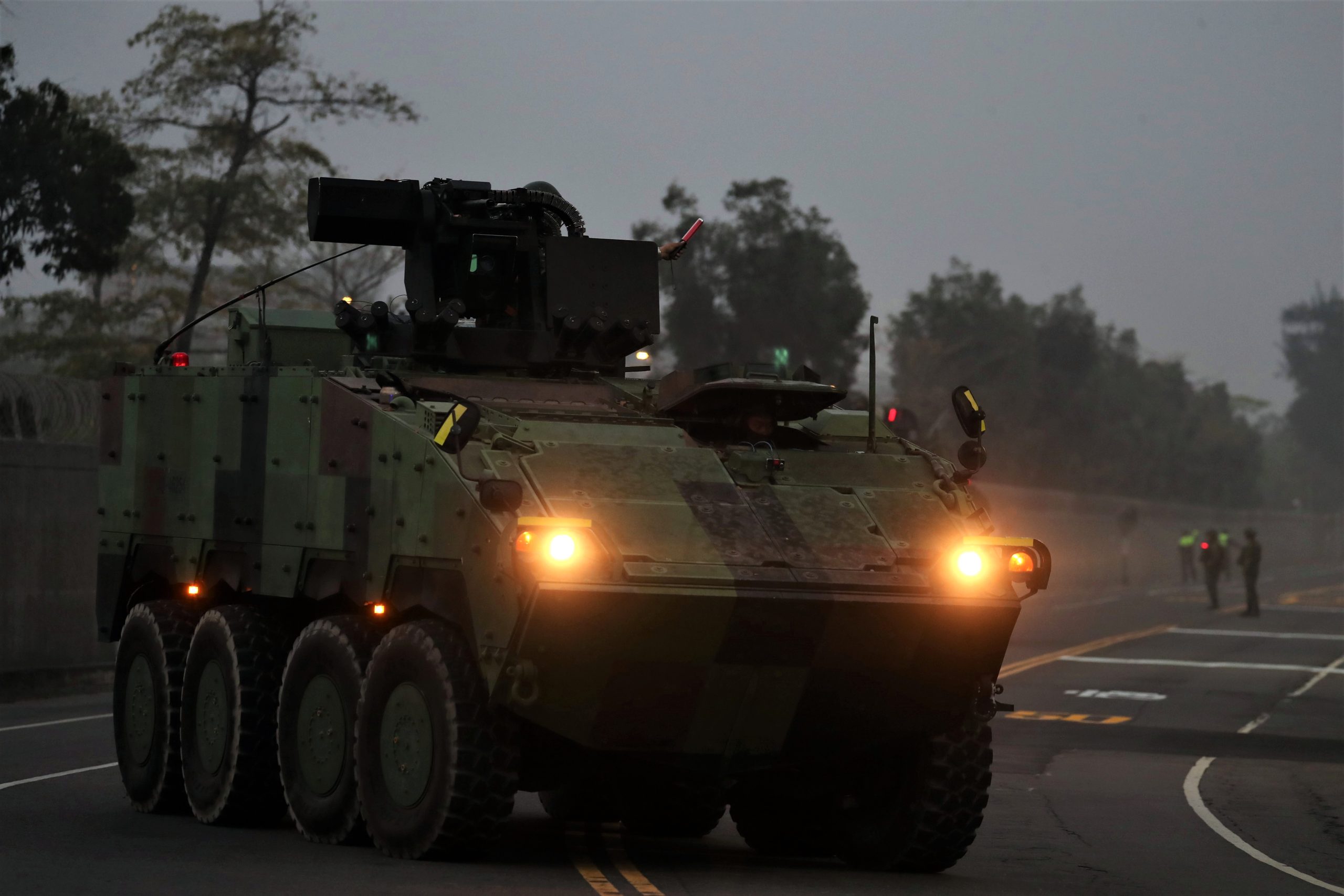 陸軍8軍團裝甲564旅作戰計畫各型戰甲車實施戰術作戰行軍