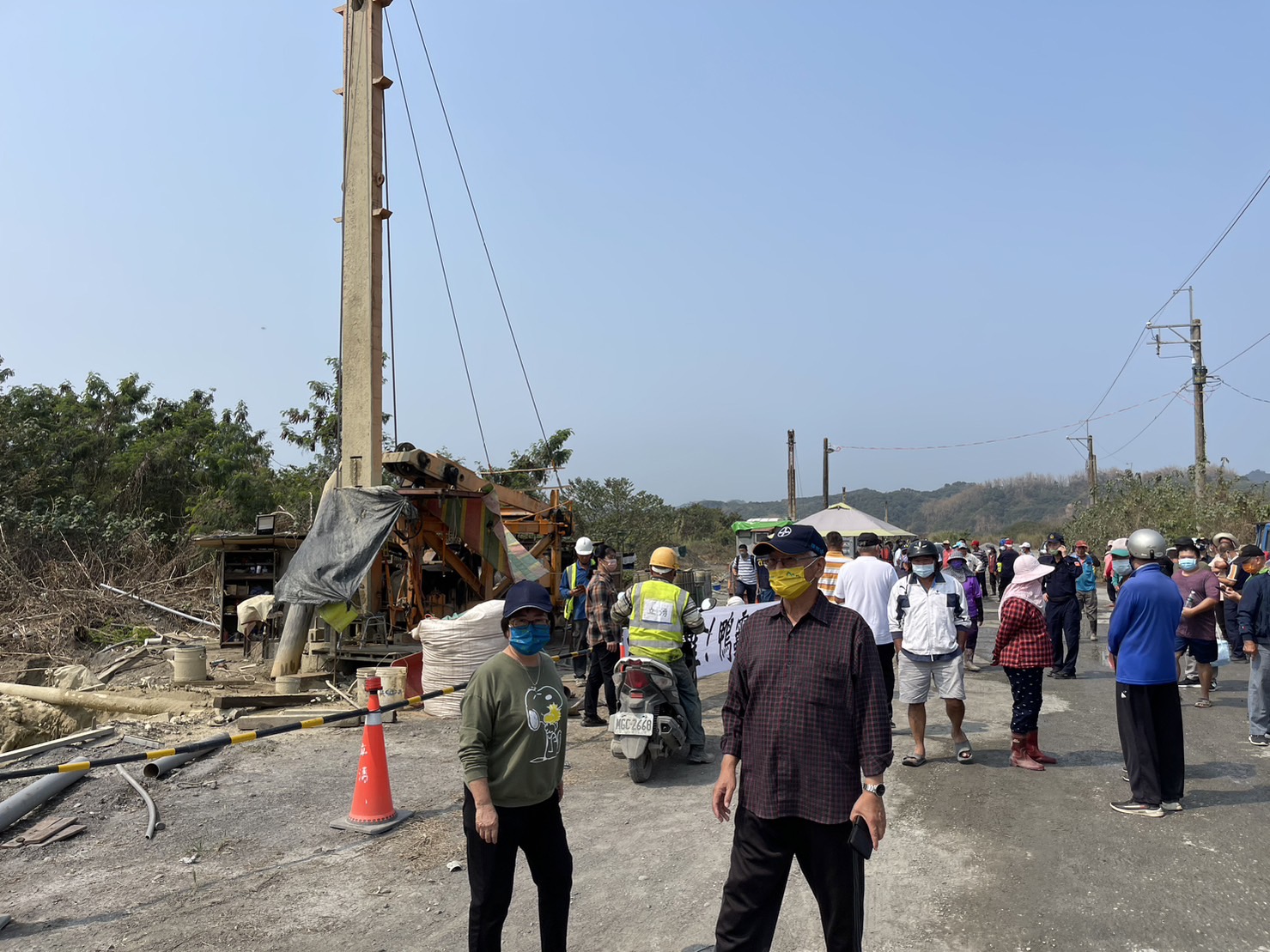 影/屏東鑿井抗旱 里港鄉民憂沒水抗議怒吼要求停工