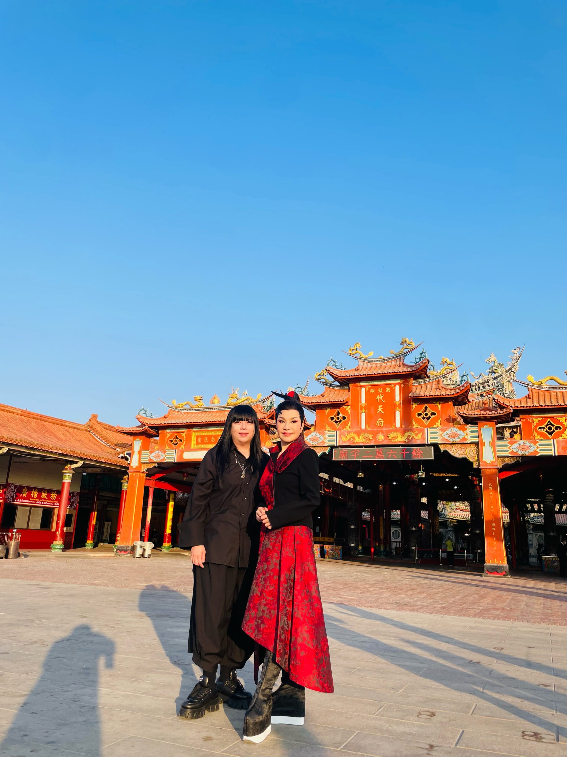 潘怡良x唐美雲登臺北時裝週開幕大秀　帶領時尚完美結合傳統藝術