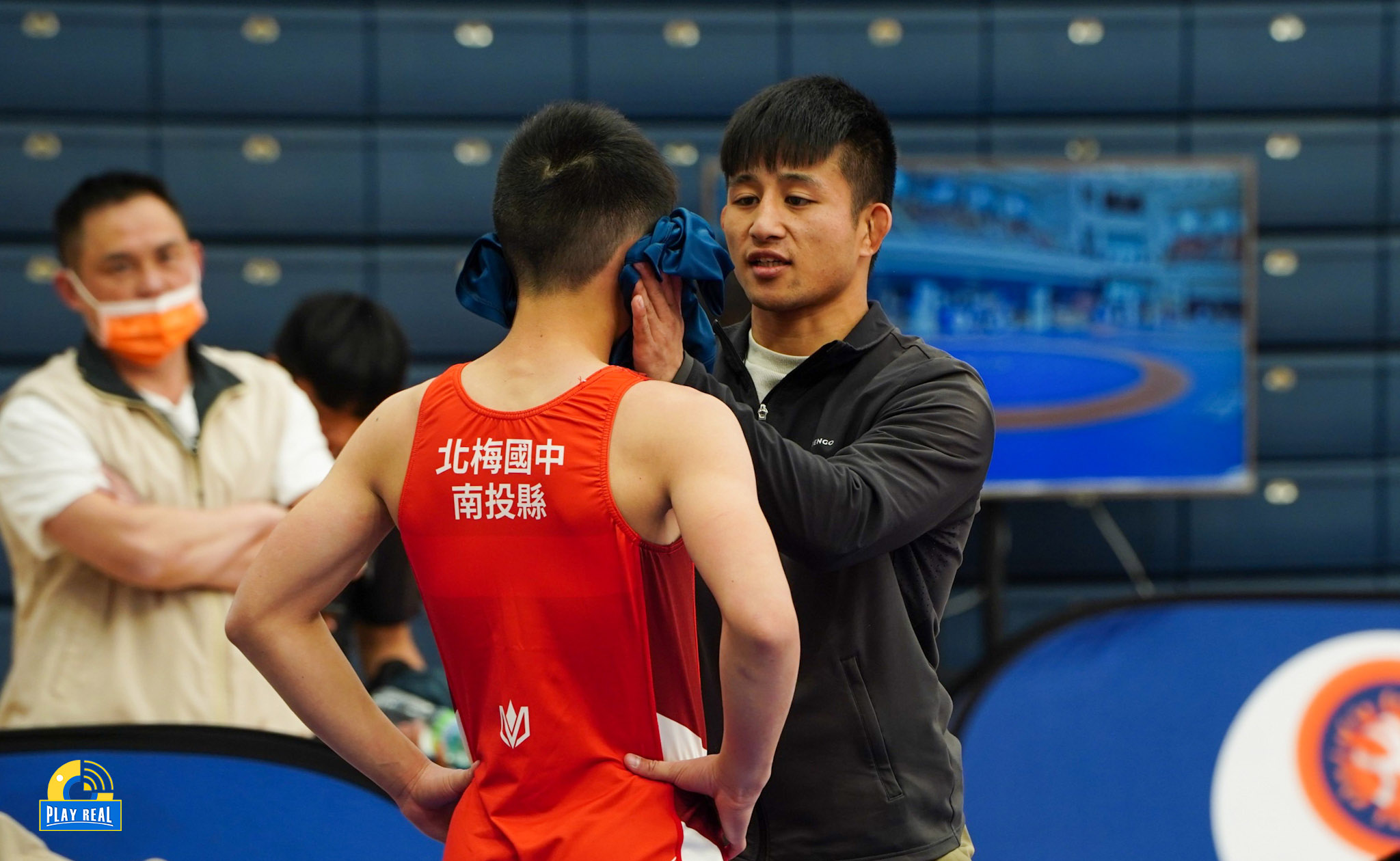 角力》「巴萬」林源傑回饋母校 選手捨不得穿上角力鞋 　　
