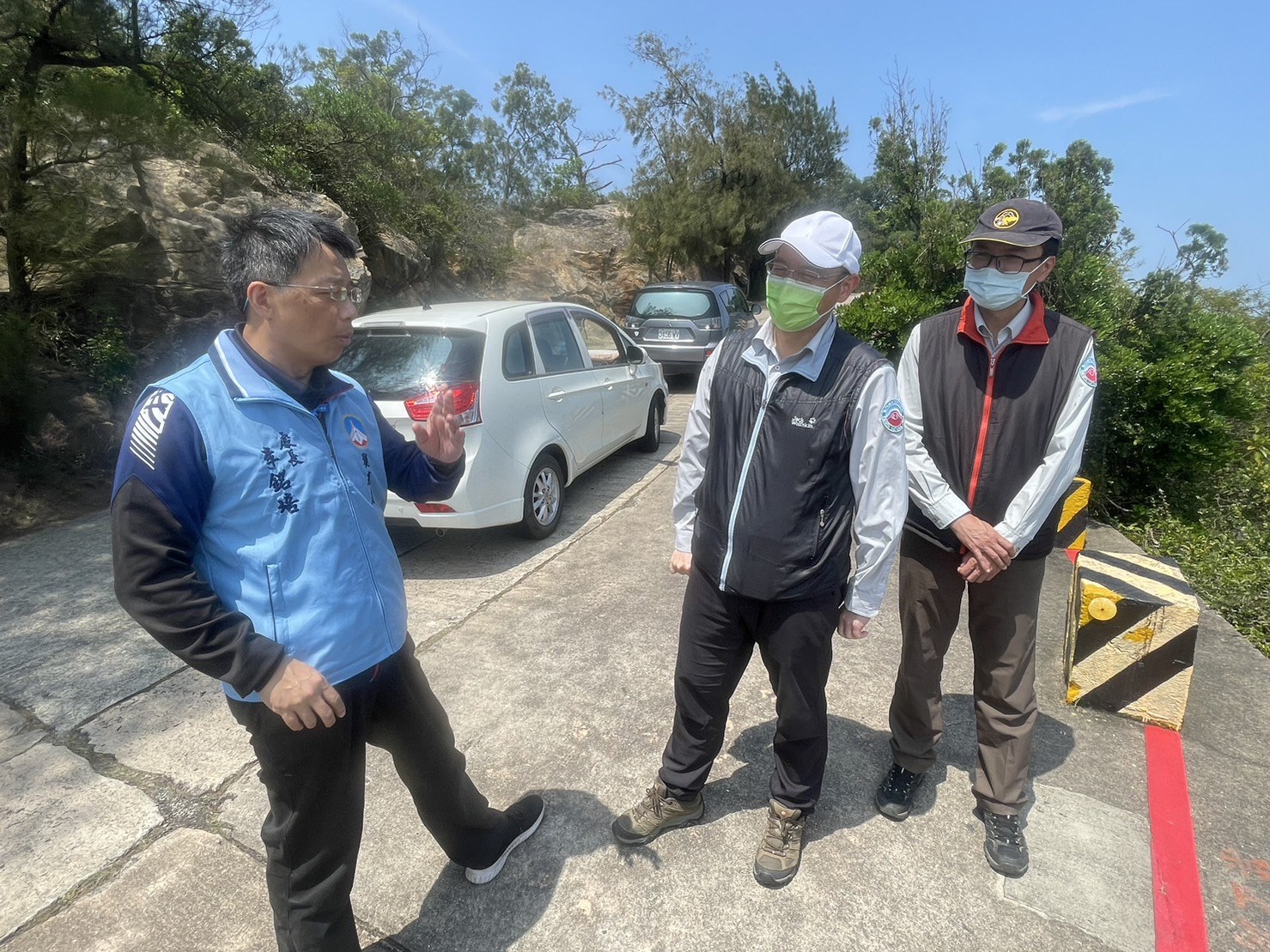 金門縣政府觀光處與國家公園會勘太武山安全疑慮路段，保障旅遊環璄安全