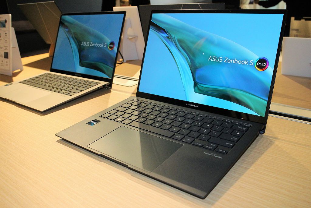 華碩發表最薄的 OLED 筆電　Zenbook S 13 OLED 厚僅 1 公分與 1 公斤機身