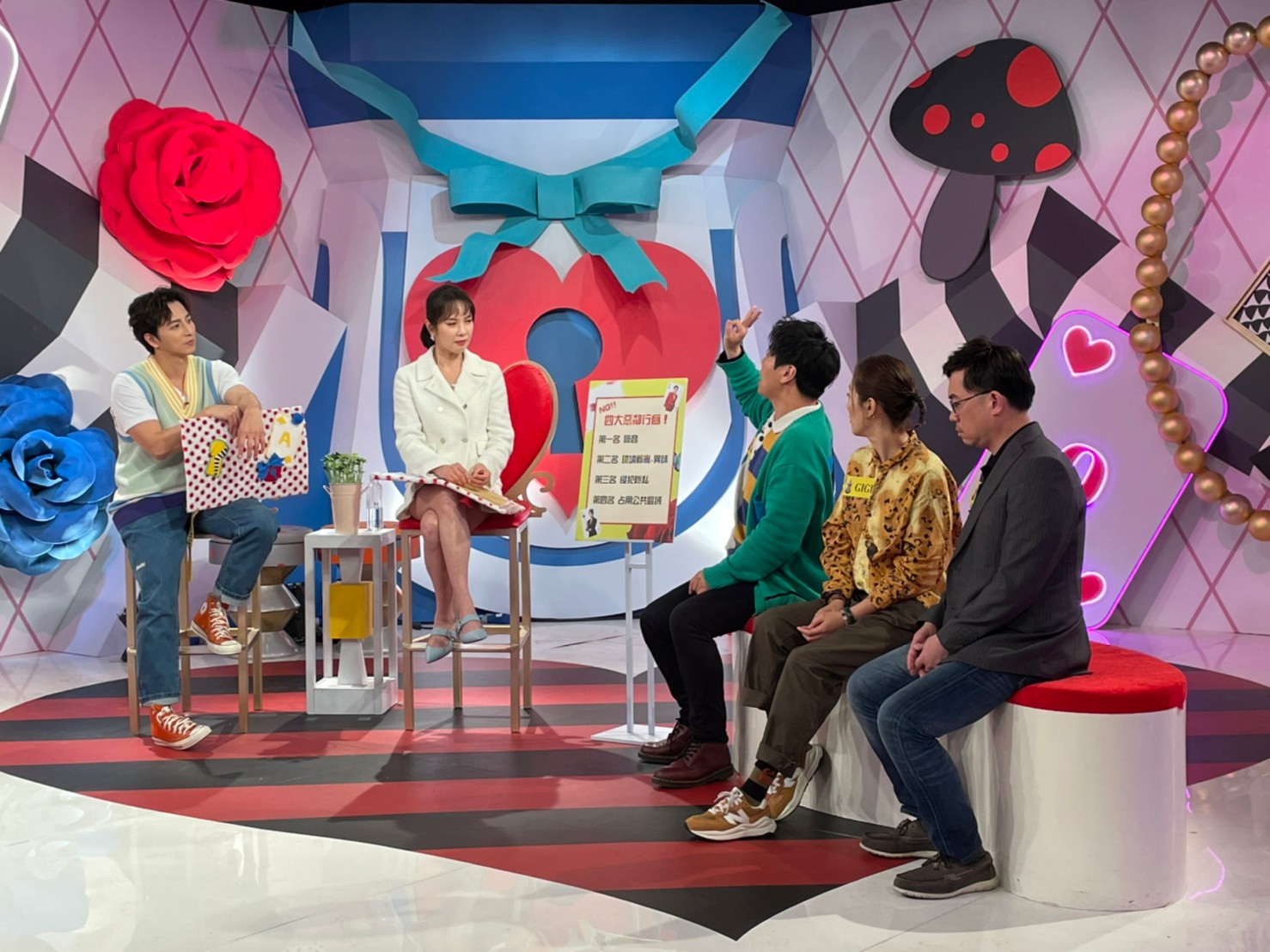超毛！女星家大門遭惡鄰居偷開鎖　換鎖反被質疑：以前都打得開