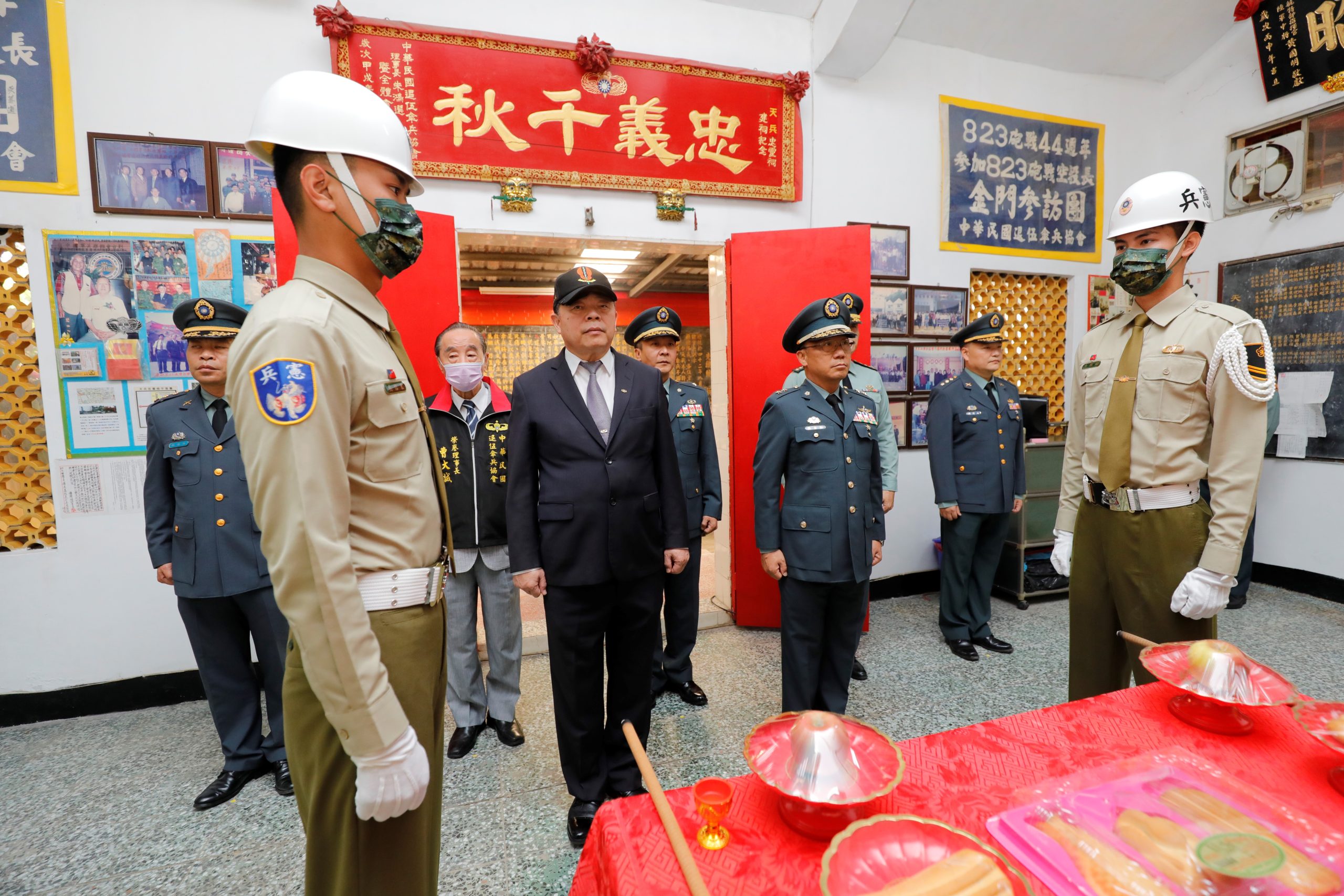 陸軍航特部緬懷傘兵犧牲奉獻 偕袍澤天兵忠靈祠致祭