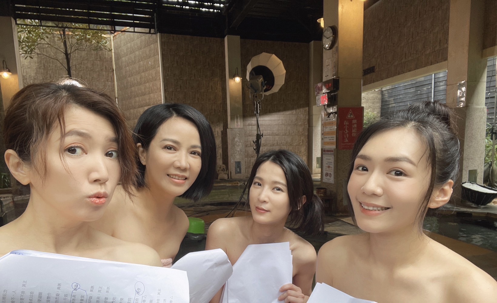 八點檔女星廝殺！兩女溫泉池肉搏　身上留指甲血痕