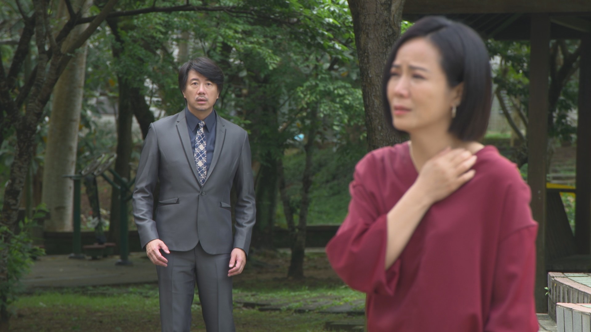 吳皓昇帶妻女和與乾媽相見歡　楚宣一抱狂哭嚇瘋喊：不敢生了！