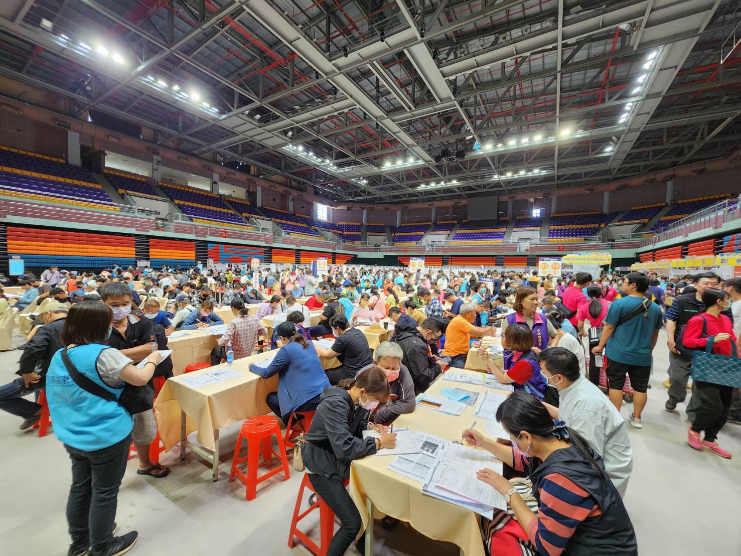屏東區就業博覽會2200個工作機會