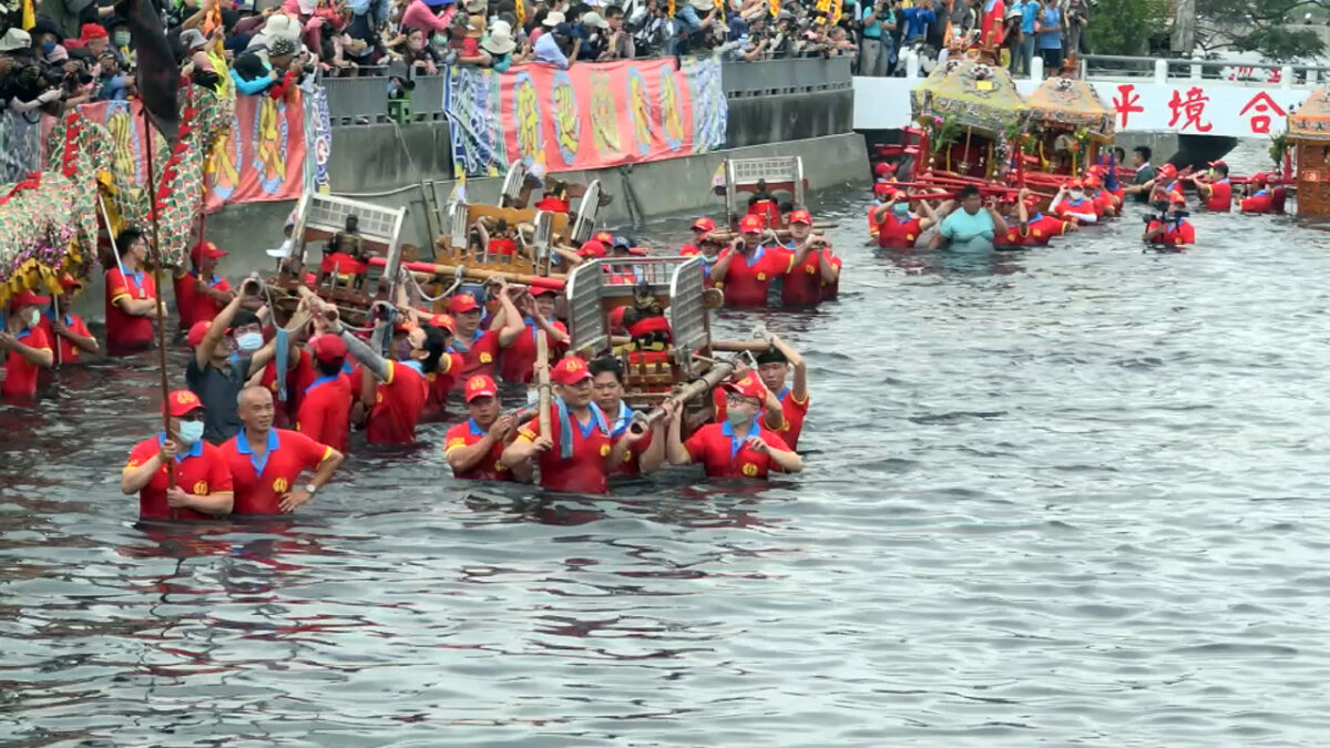 影音/嘉義縣布袋鎮新塭嘉應廟衝水路迎客王　最道地的好客信仰
