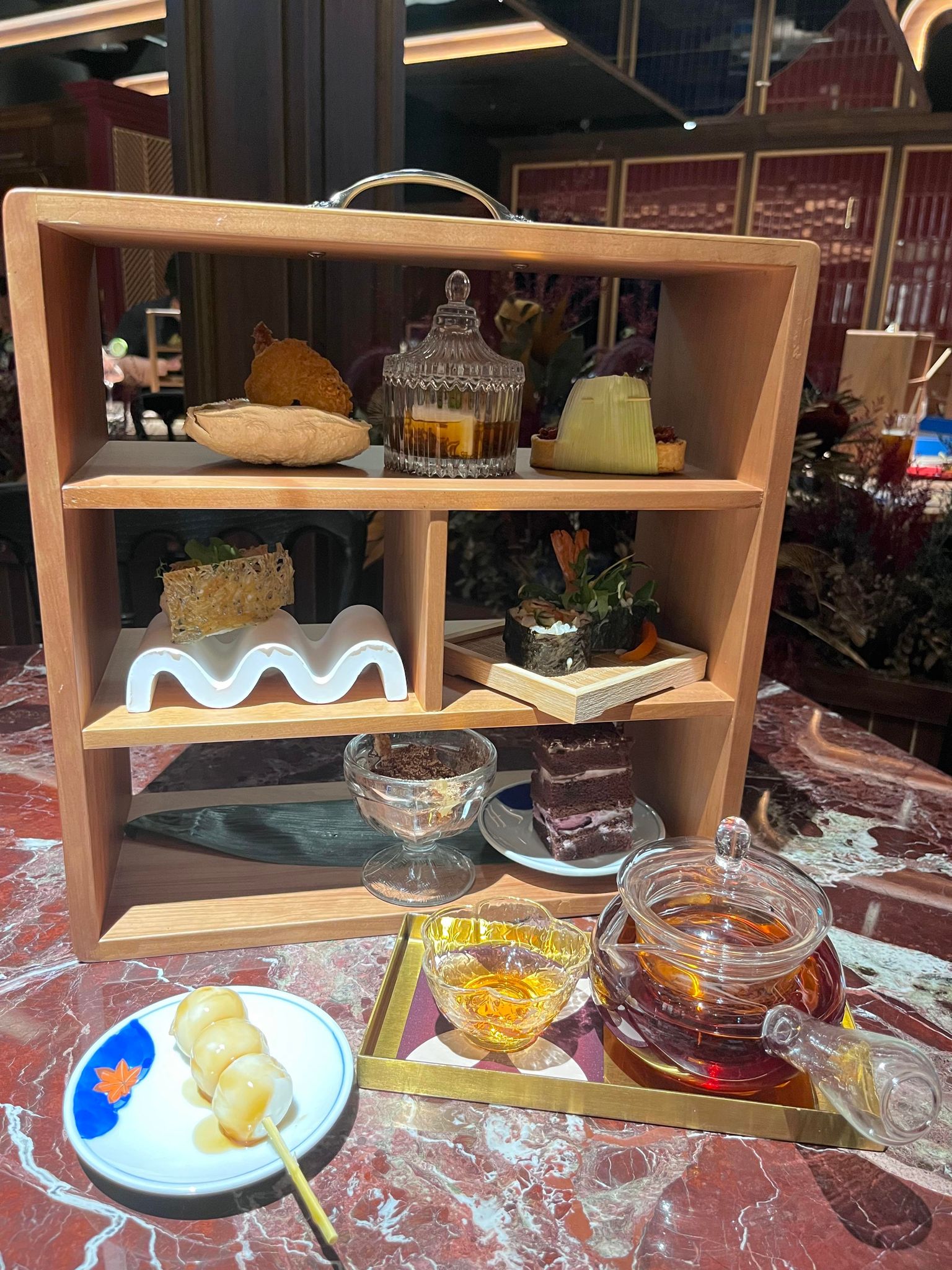 50年老店新品牌 ！網推信義最美和洋食茶酒餐酒館