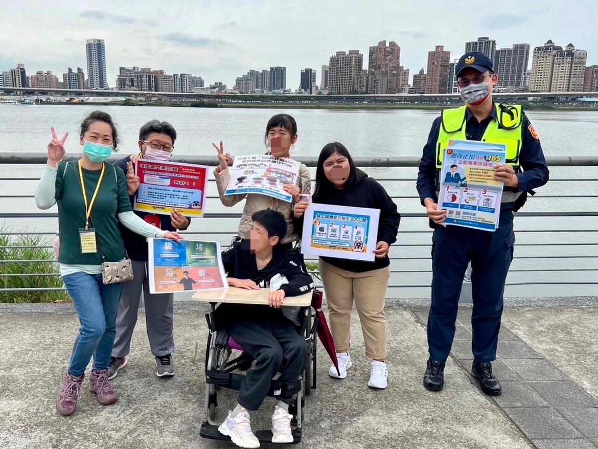 繳稅季詐騙多！警推「手機報稅3.0」防被駭