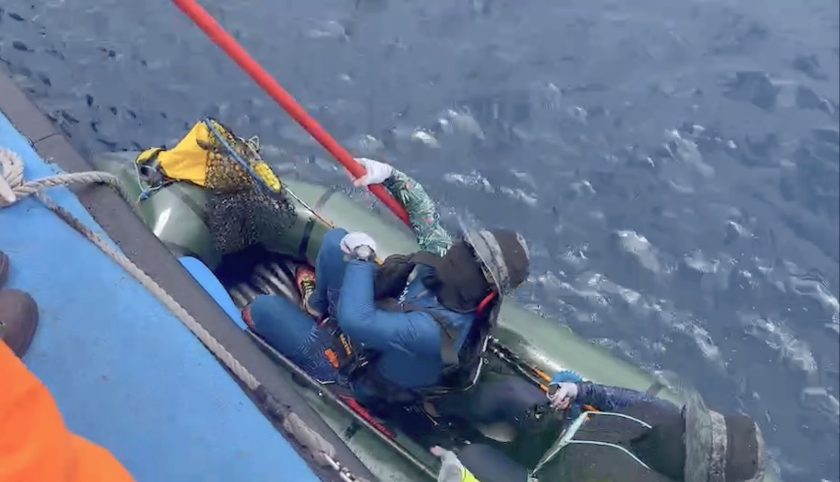 恆春萬里桐海域2遊客自駕小艇漂流 海巡救援