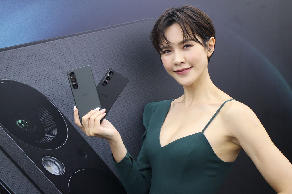 Sony 雙機攜手亮相　搭載雙層式架構 CMOS 感光元件 Xperia 1 V 與承襲輕巧、高續航特色 Xperia 10 V