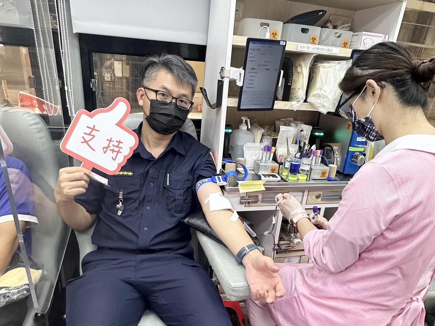 警察節 里港警發揮愛心挽袖捐熱血