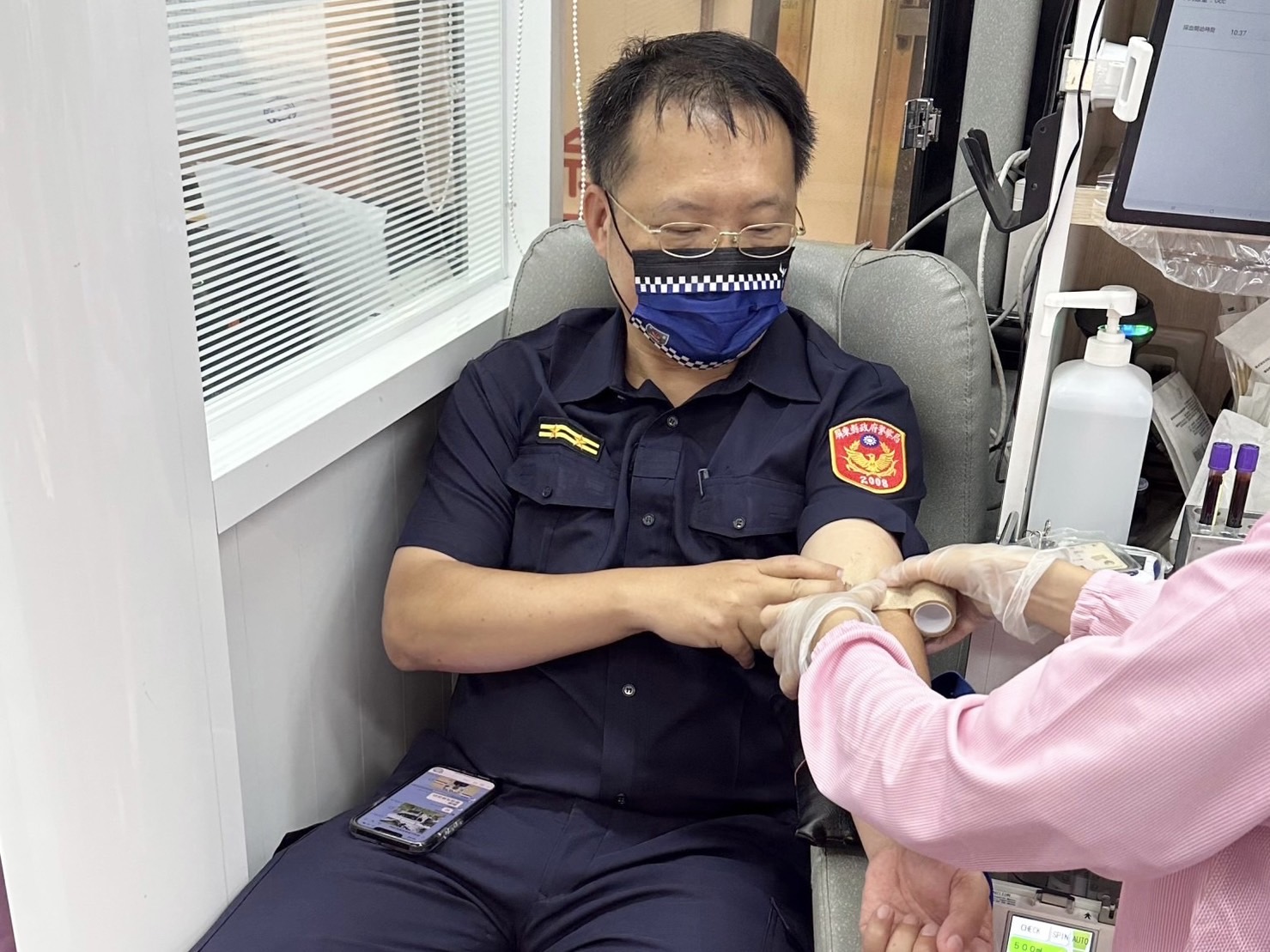 警察節 里港警發揮愛心挽袖捐熱血