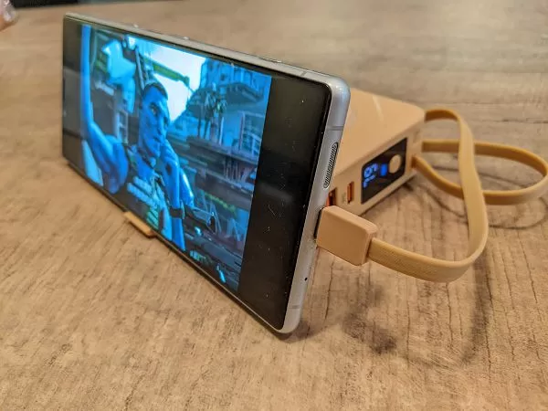 【開箱】排解電量焦慮困擾！快譯通 7 合 1 磁吸無線快充行動電源使用體驗