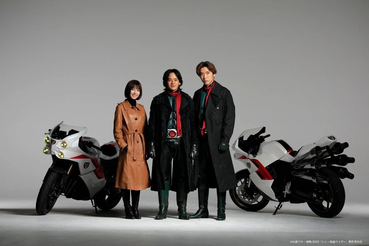 喬瑟夫撞臉本鄉猛出席《新‧假面騎士》首映會！庵野秀明鞣製人生以自身觀點拍出最偉大同人作品