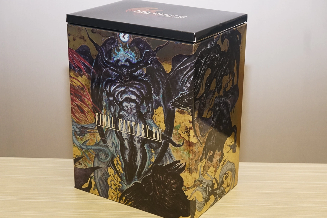 《FF16》典藏版開箱：精緻模型呈現「鳳凰vs.伊弗利特」驚天一戰