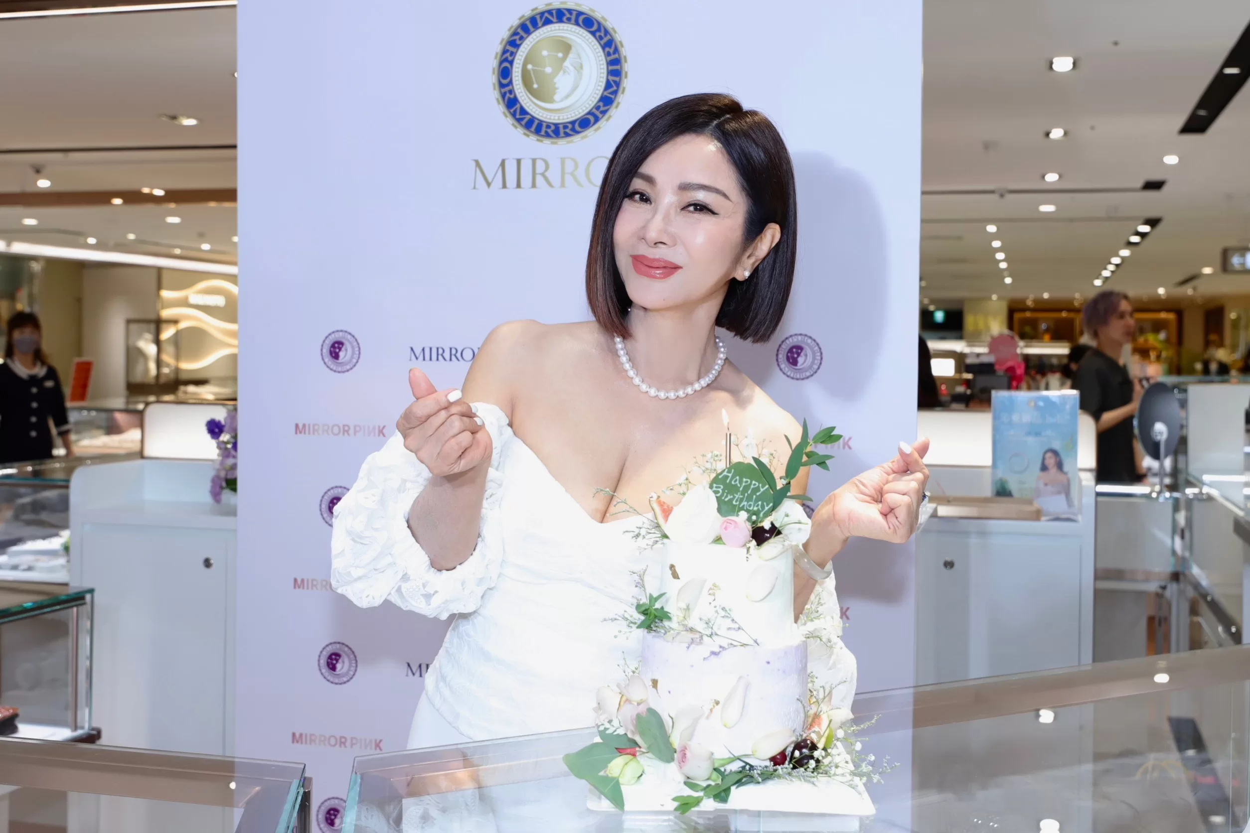 陳美鳳任一日店長　談Metoo風波：要找到出口