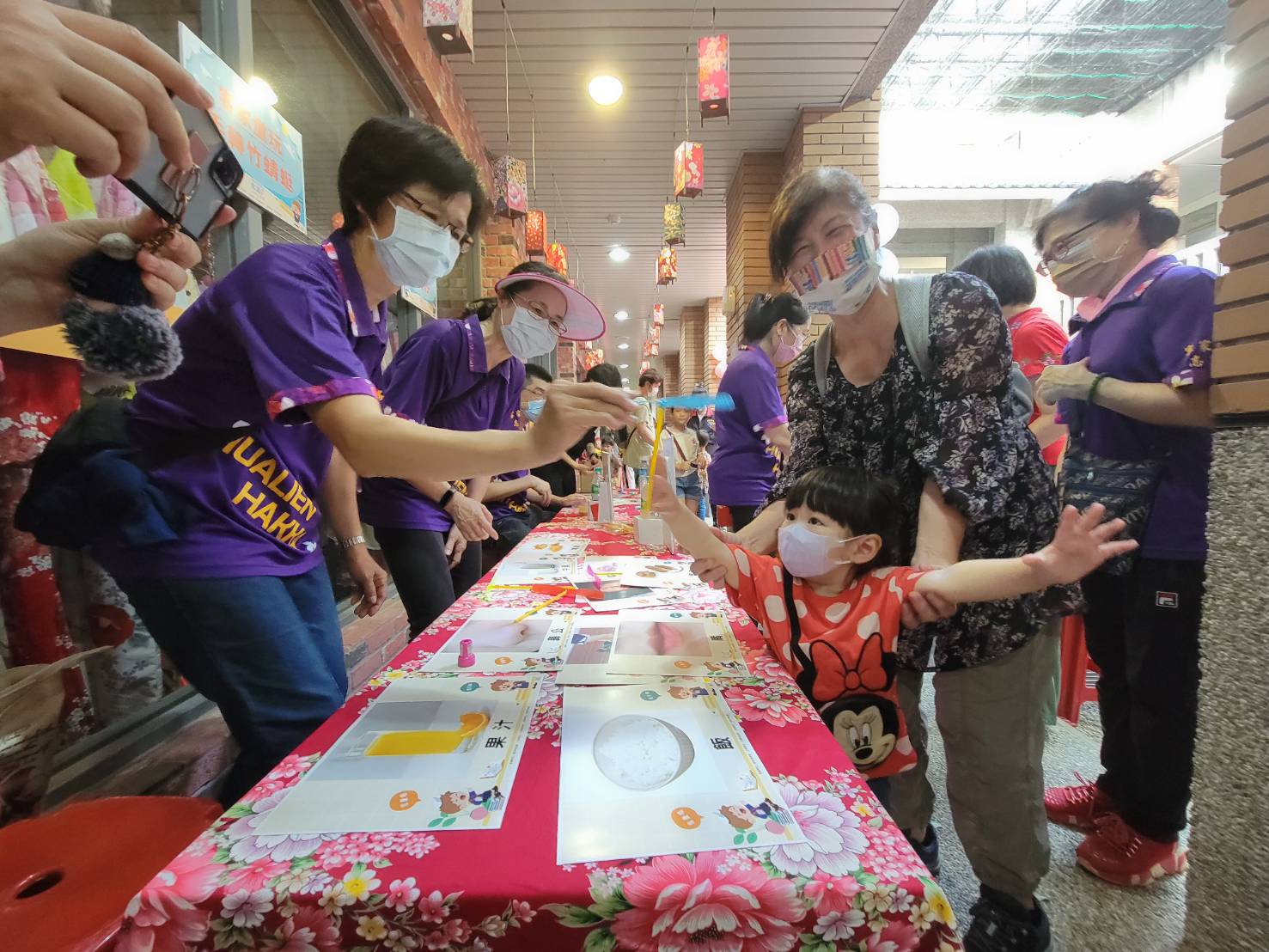客語沉浸式園遊會 學童唱跳展現成果