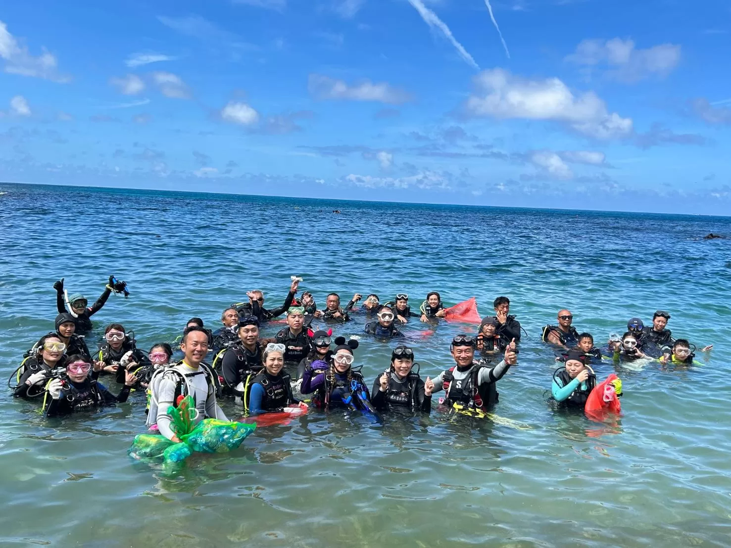 屏東環保局培訓潛海戰將 清理海洋垃圾