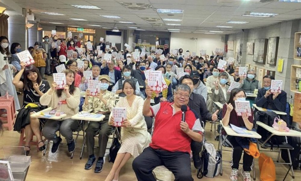 自媒體時代來臨！華文網集團董事長王晴天 預測新型態的「自資出版」將成為趨勢