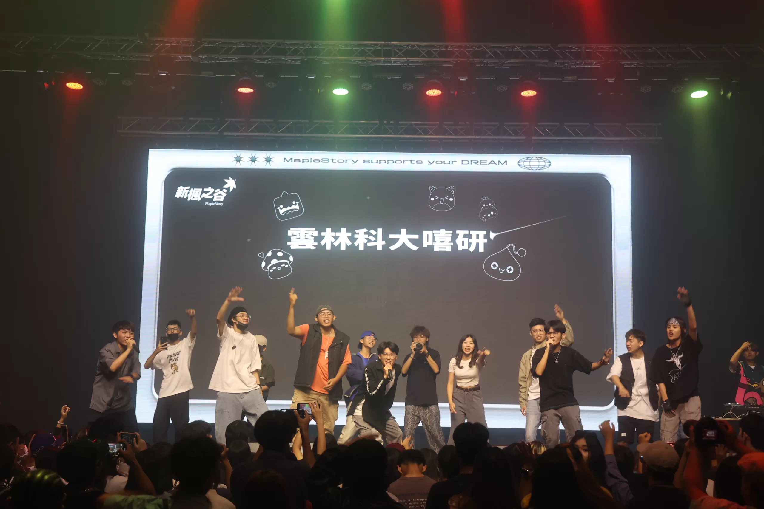 God Øne鼓勵學生保持創作初心　阿跨面壓軸登場超Hight