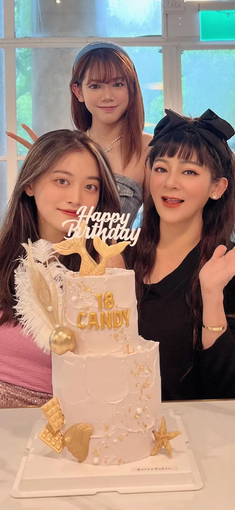 小女兒滿18歲！王彩樺曬3母女高顏值合照　網讚：也太正！