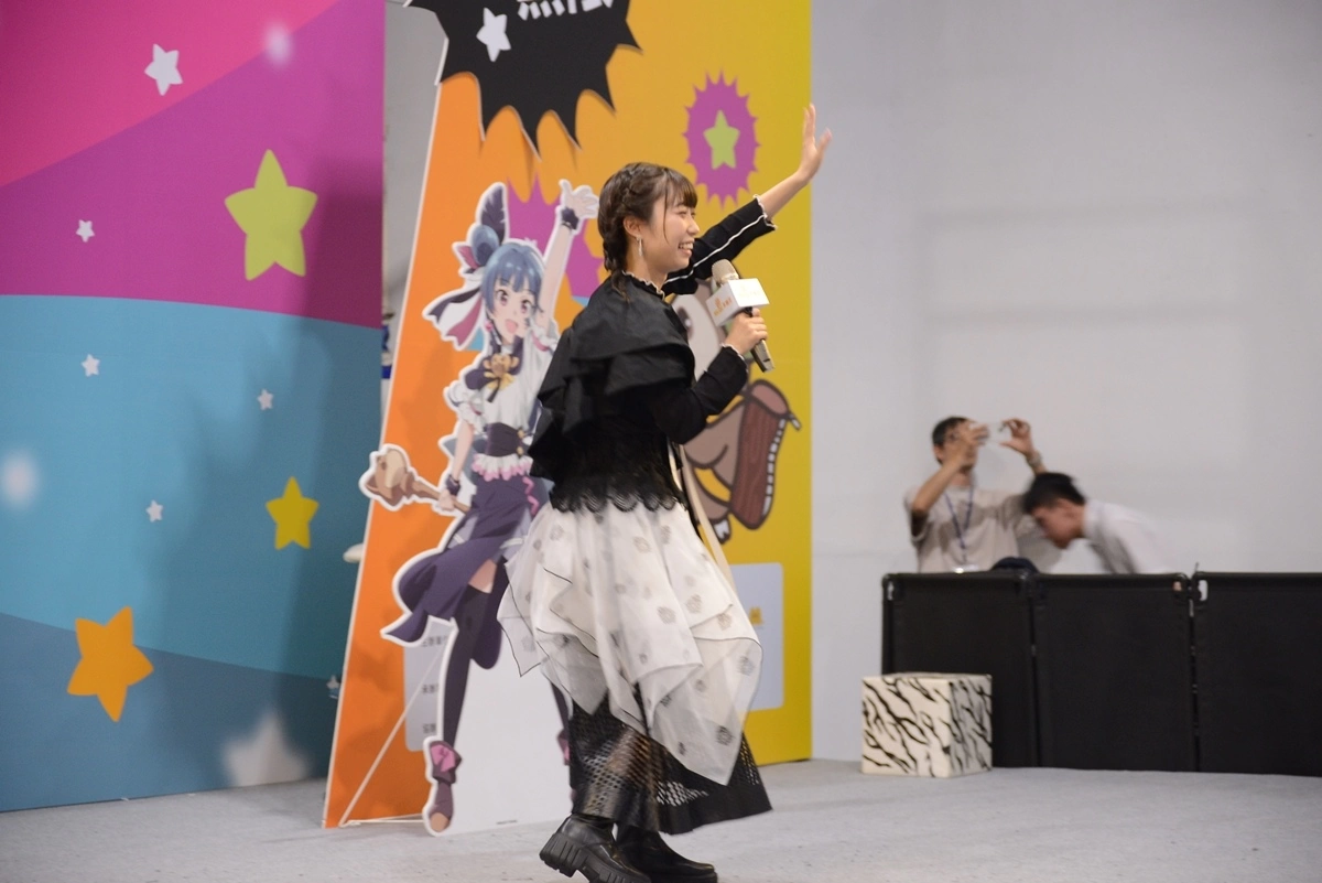 <div>【2023漫博】《LoveLive!Sunshine!!》外傳《幻日夜羽》聲優小林愛香&逢田梨香子來台，笑說「台灣一點也沒變」！</div>