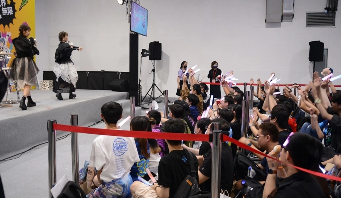 <div>【2023漫博】《LoveLive!Sunshine!!》外傳《幻日夜羽》聲優小林愛香&逢田梨香子來台，笑說「台灣一點也沒變」！</div>