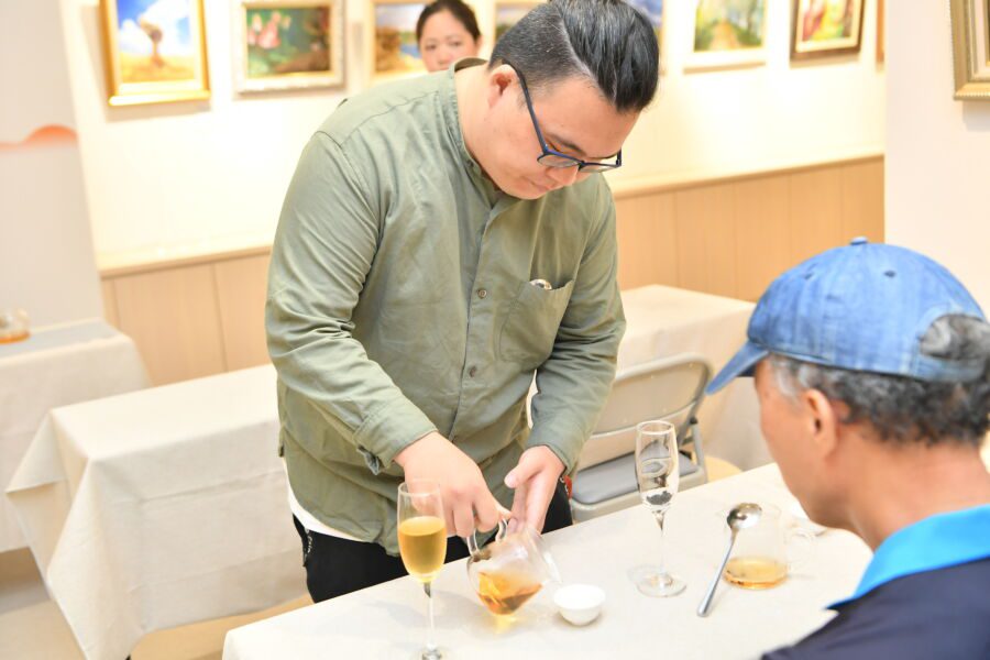 木柵區農會攜手天母SOGO 舉辦「冠軍茶品茗會」認識鐵觀音